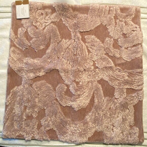 Pottery Barn Natalia Jacquard Pillow Cover – Mauve pink thistle– 22"x22" – NWT - Picture 1 of 7